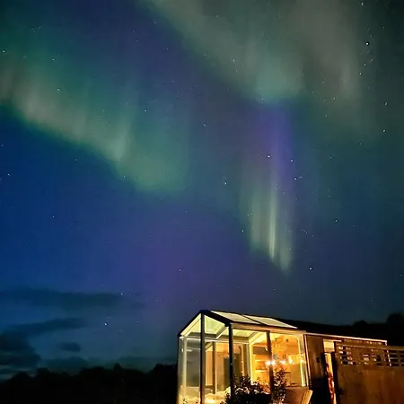 Wonderinn Arctic Utstrand Exterior photo